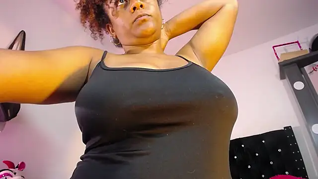 BellaKarla's Webcam Show