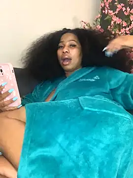CurvyDesire1's Webcam Show