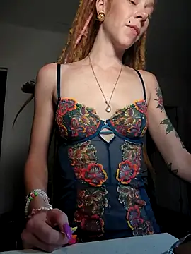 LucidLucy's Webcam Show