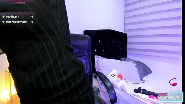 CristinaLaurentt's Webcam Show