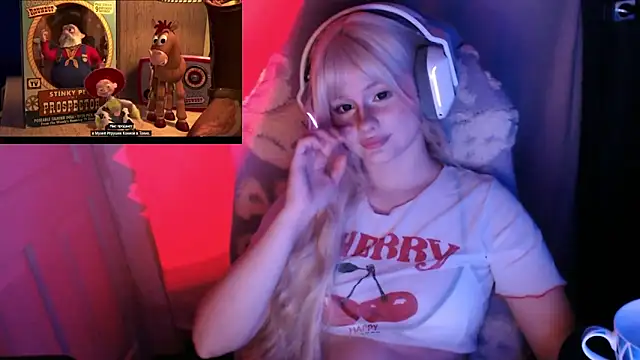 BlondyyArish's Webcam Show