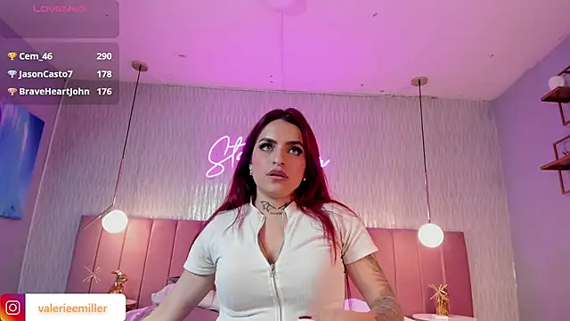 valeriee_millerr_'s Webcam Show