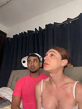 sweethoneytsx's Webcam Show