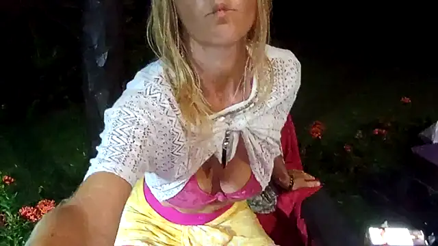 LunaNatural's Webcam Show