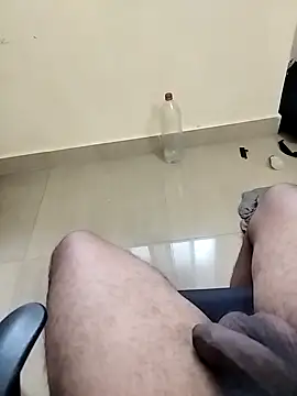 FCUKME71's Webcam Show