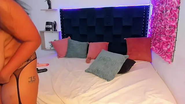 Show Webcam de SaraApril_1