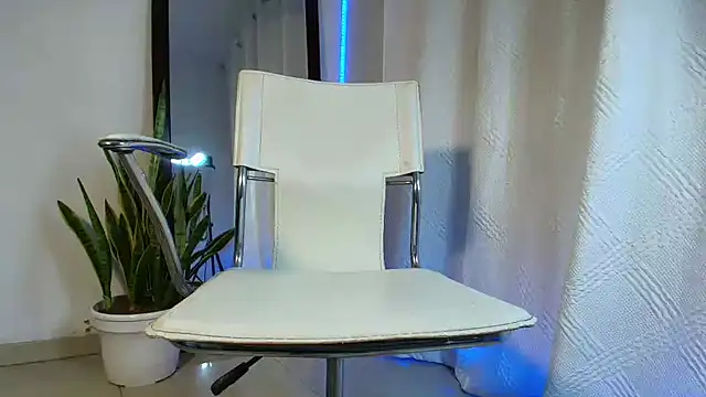 IsaXander743's Webcam Show