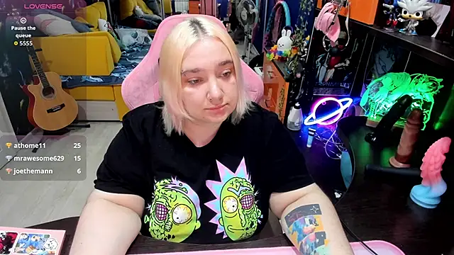 Softie_Sofy's Webcam Show