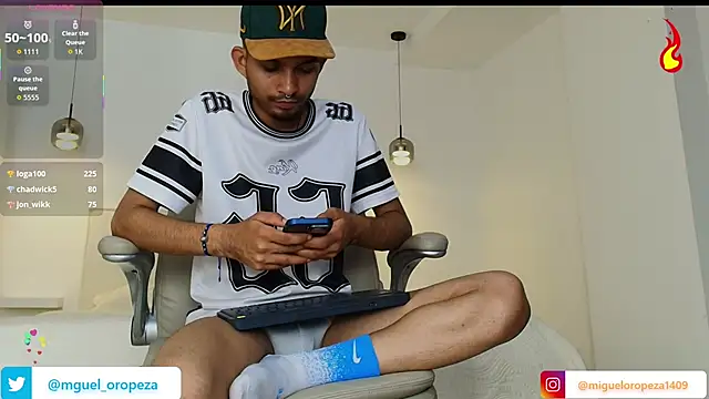 _miguel0's Webcam Show