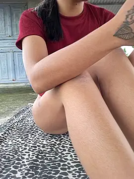 hello_mie's Webcam Show