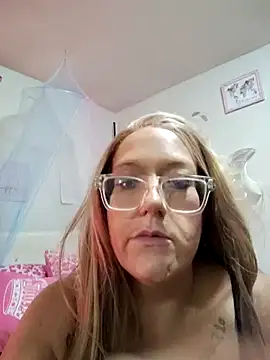 RoxanneGold's Webcam Show