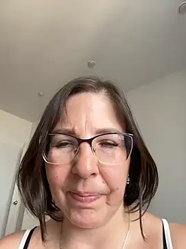 B_Bonya_m's Live Sex Cam Show