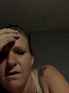 MrsRuehlen's Live Sex Cam Show