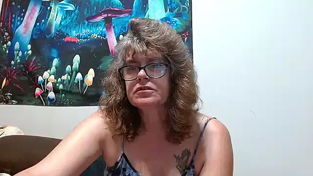 ladylavende3's Live Sex Cam Show