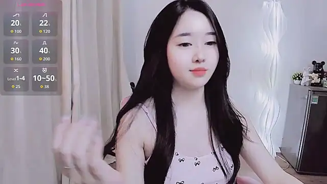 Miu-999 Show in webcam