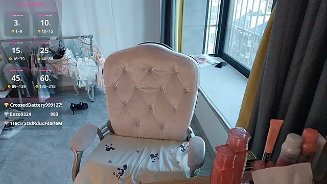 Lena-yyds' Webcam Show