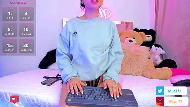Miia77_'s Webcam Show