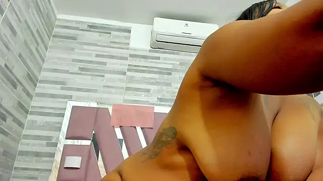 ebony_priincess' Webcam Show