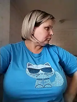 EvaCristal's Live Sex Cam Show