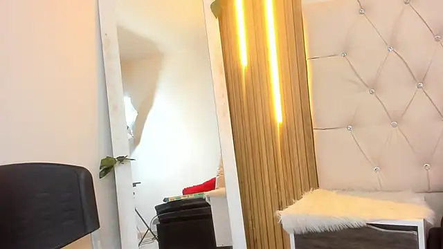 Alexa_Bravva Webcam-Show