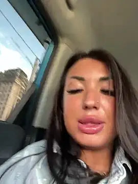RuslanaXX's Live Sex Cam Show