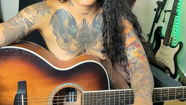 Ama_music's Webcam Show