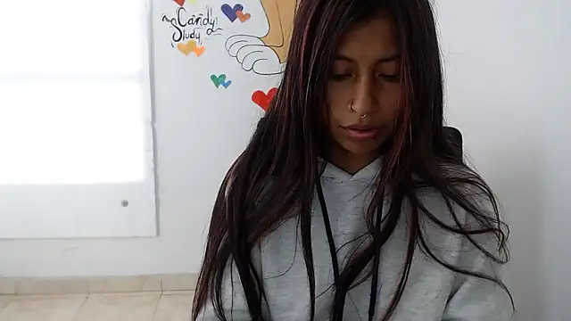 Pocahontas_tw's Webcam Show
