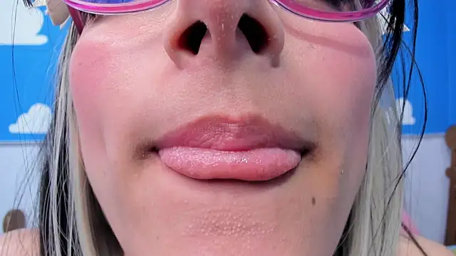 foxy_loren's Webcam Show