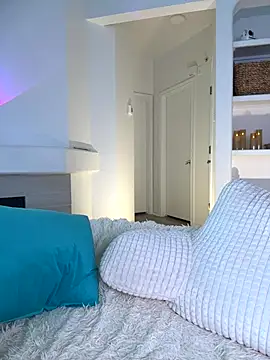SerenaCloud's Webcam Show