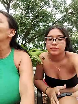 Horny-Mommy-Dirty: вебкам-шоу