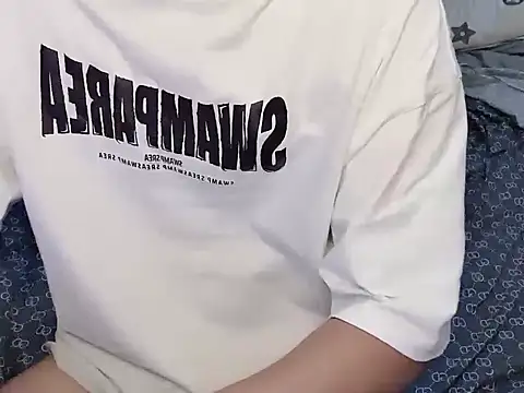 chenn819's Live Sex Cam Show