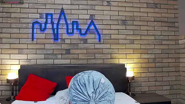KaylaLewys' Webcam Show