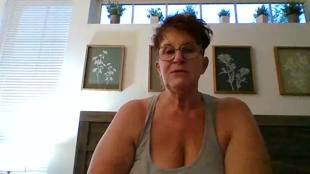 plusizebigbooty's Webcam Show