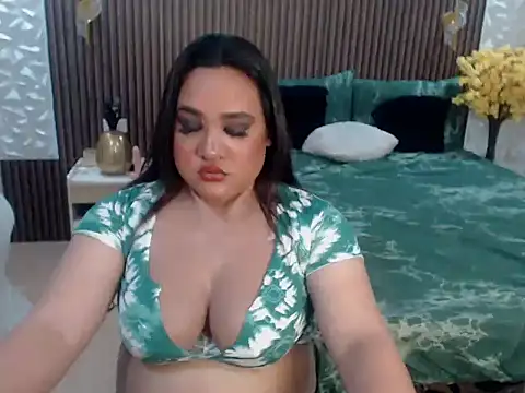 Hotcum_ella 现场性爱视讯表演