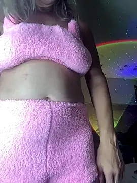 TrenaAnne's Webcam Show
