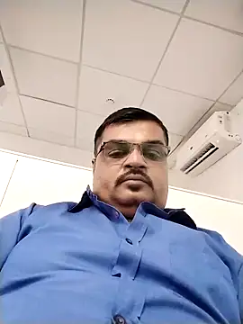 Desi_Lodo_Gujju_Boy 网络视讯表演