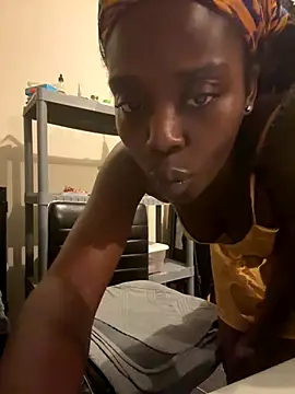 choclatepeaach's Webcam Show