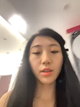 biubiu-lovemimi's Webcam Show
