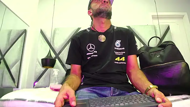 CristopherDan's Webcam Show