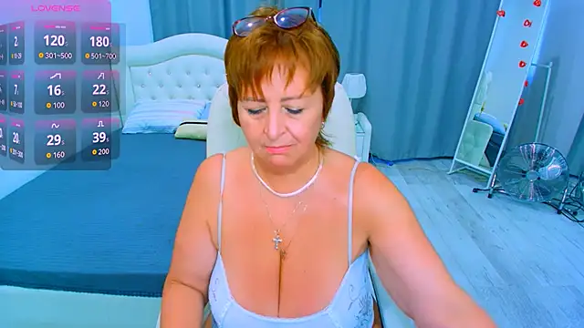 Jill_Clark371 现场性爱视讯表演