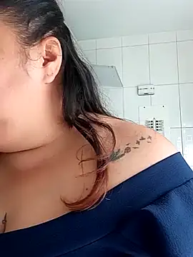 curvy_diva_ webkamerás műsora