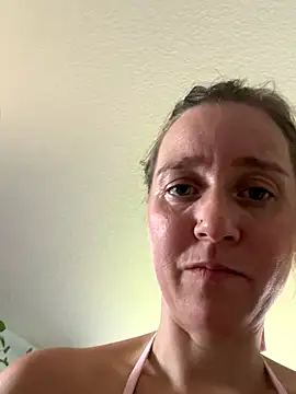 SkyelarSommer's Webcam Show