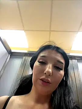 Tisha_Busty's Live Sex Cam Show