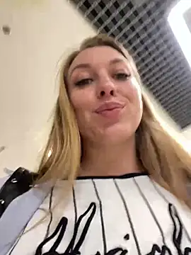 Sweet___Emily's Webcam Show