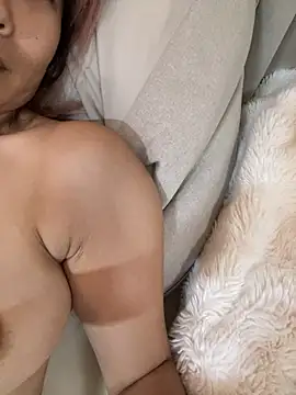 saya-sayadayoo's Live Sex Cam Show