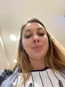 Sweet___Emily's Webcam Show