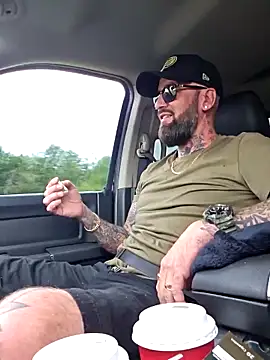 Beardedtattood's Live XXX Chat