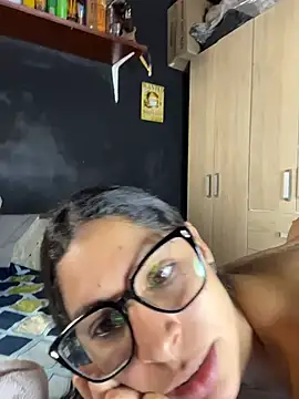 charlotte_stevenss_'s Webcam Show