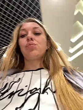 Sweet___Emily's Webcam Show