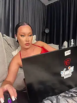 RollingGirls' Webcam Show